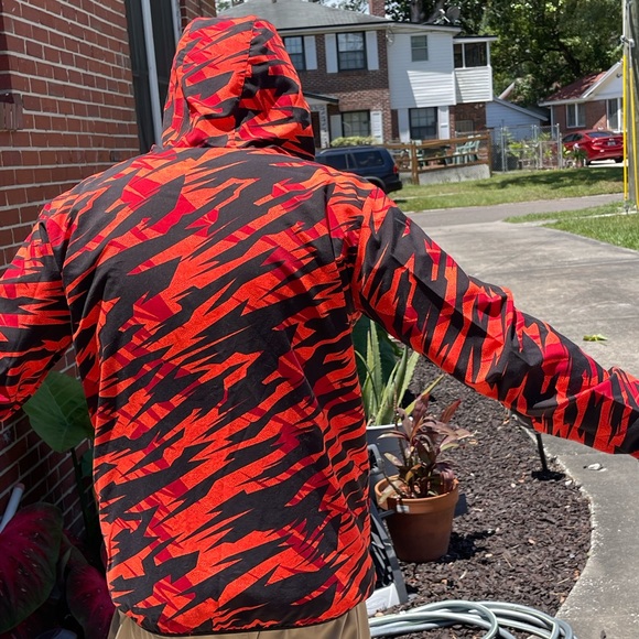 Men’s Adidas Reversible Rain Jacket - Picture 7 of 9